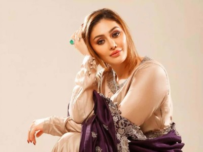 ޝެފާލީގެ މަރުގެ ފަހަތުގައި ވަނީ ޒުވާންކަން ދަމަހައްޓާ އިންޖެކްޝަންތަކާއި ބާރުގަދަ ބޭސްތަކެއް: އިންޑިއާގެ ފުލުހުން