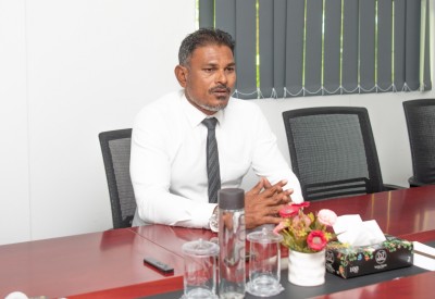 މިއީ ސިޔާސީ "ކުޅިގަނޑެއް"، އެލްޖީއޭއަށް ދުލެއް ނުދޭނަން: ތިނަދޫ މޭޔަރު