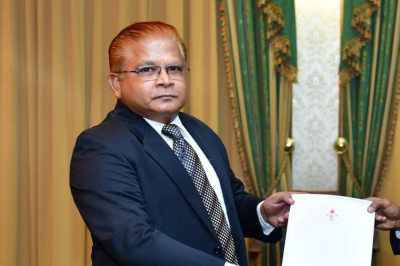 ސޭފްޓީ ބޯޑުގެ ޑިރެކްޓަރަކަށް އެމްޑީޕީ ސަރުކާރުގެ ސްޓޭޓް މިނިސްޓަރު ޒުހައިރު