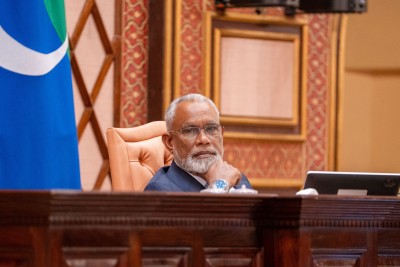 އެޖެންޑާ ނުނިމެނީސް ދޮޅުގަޑިއިރު ތެރޭ މަޖިލިސް ޖަލްސާ ނިންމައިލައިފި