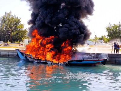 ވިލުފުށީގައި އެނދި ދޯނިތަކުގެ ވެރިފަރާތް މާލެ ގެނެސް ވެންޓިލޭޓަރުގައި ފަރުވާދެނީ