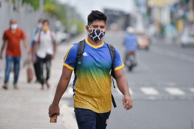 ބިދޭސީންގެ މެދުގައި ބަލި ފެތުރުން މަދުކޮށް، ހަމަހަމަކޮށް ފަރުވާ ދިނުމަށް ސިޔާސަތެއް