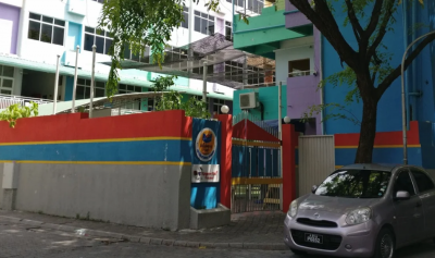 އުމުރު ހަމަނުވާތީ އެލްކޭޖީއަށް ނުވެއްދޭނެކަމަށް ނިންމި ކުއްޖަކު އެ ގްރޭޑަށް ވައްދަން ހައިކޯޓުގެ ވަގުތީ އަމުރެއް