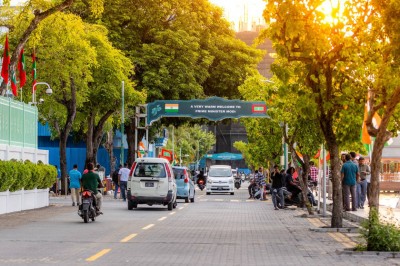 މިނިވަން ދުވަހާ ގުޅިގެން ތިން ދުވަސްވަންދެން ބައެއް ވަގުތުތަކުގައި ވެހިކަލް ދުއްވުން މަނާކޮށްފި