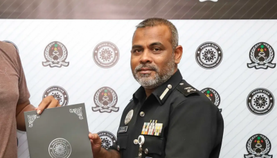 ސަސްޕެންޝަނުގައި އަށް މަސް ބެހެއްޓުމަށްފަހު ކަރެކްޝަންސްގެ އޭސީޕީ އާސިފް ވަޒީފާއިން ވަކިކޮށްފި