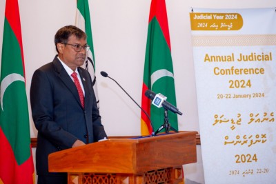 އުއްތަމަ ފަނޑިޔާރު މުއުތަސިމް ޝަރަފުވެރިކަމާއެކު ރިޓަޔާކުރައްވައިފި