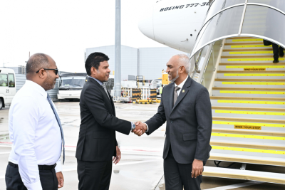 ރައީސް، އިނގިރޭސިވިލާތައް ކުރެއްވި ދަތުރުފުޅު ނިންމަވާލެއްވުމަށްފަހު އެނބުރި ރާއްޖެ ވަޑައިގެންފި