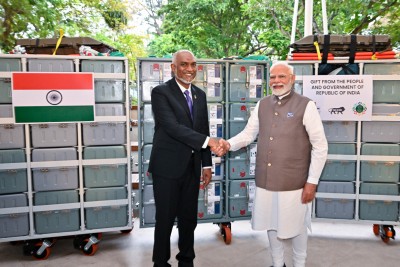 އެއްފަހަރާ 200 މީހުންނަށް ފަރުވާދެވޭ ހެލްތް ކިއުބްތަކެއް އިންޑިއާއިން ހަދިޔާކޮށްފި