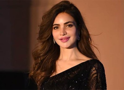 ޕާކިސްތާނުގެ އިތުރު ބަތަލާއެއް މަރުވެ، ކުނިވެފައި އޮއްވައި ފެނިއްޖެ