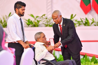 ދިވެހީންގެ ސިއްހީ ޚިދުމަތްތެރިޔާ ކަރީމްބެ އަވަހާރަވެއްޖެ