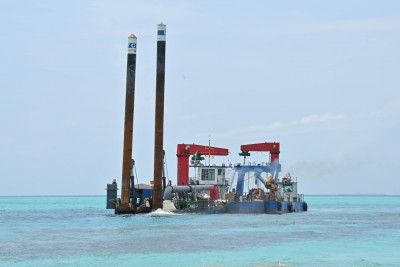 އިއްޔެ ހަވާލުކުރި ތުޅާދޫ އެއާޕޯޓު އެޅުމަށް ބޭނުންވާ ބިން ހިއްކަން މިއަދު ފަށައިފި