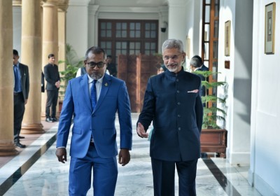 އިންޑިއާ އައުޓް ޓީޝާޓް ލައިގެން ހުއްޓާ ސޯޝަލް މީޑިއާއިން ނުފެންނާނެ: ޚަލީލް