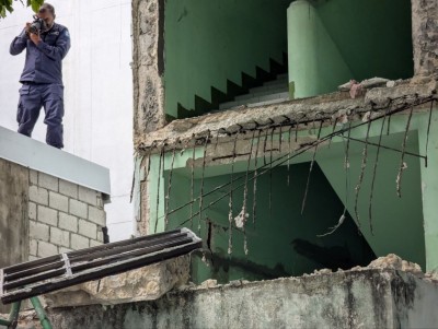 ބުރުޕާކު ކައިރީ ހުންނަ ދުވަސްވީ އިމާރާތުގެ ބައިތަކެއް ވެއްޓި، ހަތަރު އުޅަނދަށް ގެއްލުންވެއްޖެ