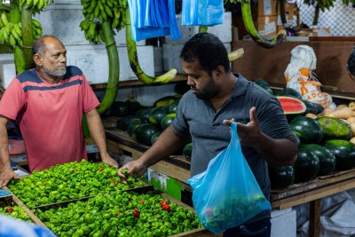 މިރުސް އަގު ހެޔޮވެއްޖެ، އާފަލާއި އޮރެންޖު "ކެވޭ ވަރެއް ނޫން"