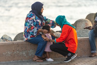 30 އިންސައްތަ އަންހެނުން ވިހަން ދަނީ އެހެން ރަށަކަށް