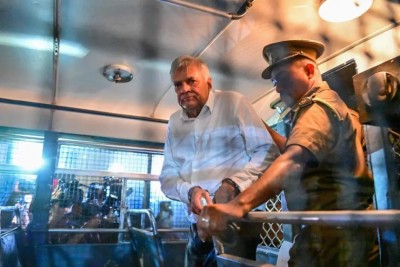 ލަންކާގެ ކުރީގެ ރައީސް ރަނިލް ކަފާލާތުގެ ދަށުން ދޫކޮށްލައިފި