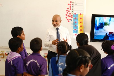 ޑިގްރީ ނިމެންދެން މަޑުނުކޮށް ޑިޕްލޮމާއާ އެކު ކިޔަވައިދޭން ފަށަންޖެހޭ: މިނިސްޓަރު