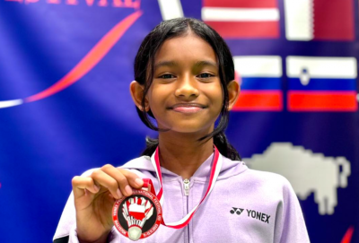 އުމުރުން 12 އަހަރުގައި ލައިބާ ސީނިއާ ގައުމީ ސްކޮޑަށް