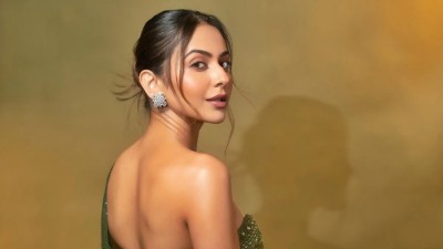 ރަކުލްއަށް ފެޝަން ޑިޒައިނަރު މަނީޝްގެ ފިލްމެއް