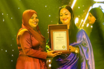 ފިލްމީ ދާއިރާގެ ލައިފް އެޗީވްމެންޓް އެވޯޑް ޝިރާނީއާއި ޖަންބު އަފީފަށް