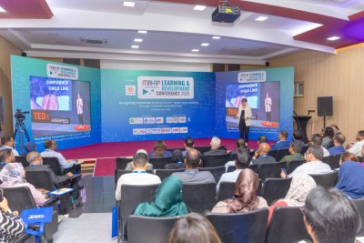 ޒަމާނީ ތަމްރީނުތައް ދިނުމުގެ މުހިންމުކަމަށް އަލިއަޅުވާލި މާޕް ކޮންފަރެންސަށް ބޮޑު ތަރުހީބެއް