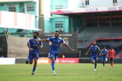 ހަތް އަހަރަށްފަހު އެނބުރި އައި މެޗުން ވެސް ނިއުގެ ވިދުން ވަރުގަދަ