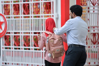 ރަނގަޅު އާއިލާއެއް ބިނާކުރެވޭނީ ދަރީންނަށް ދެމަފިރިން ރީތި މިސާލުތައް ދައްކައިގެން: ޚުތުބާ