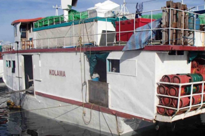 ރެއިން ފެށިގެން ޚަބަރުނުވި، ކޮލަމާ ބޯޓު ފެނިއްޖެ: ކައްޕިއަށް ފަރުވާދޭން ވިލިނގިއްޔަށް ގެންދަނީ