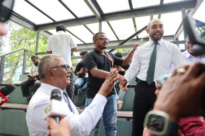 ނޫސްވެރިން އުލުބައިންދާ ވާހަކައަށް ޚަލީލާއި އަސްވާޑުގެ ބަހެއް ނެތް