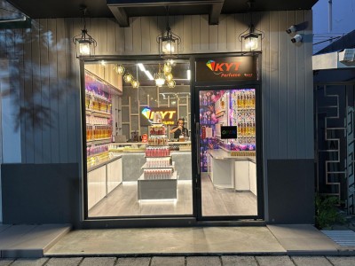 އެޑްވަޓޯރިއަލް: ހުޅުމާލޭގައި 'ކައިޓް' ސެންޓު ފިހާރައެއް ހުޅުވައިފި