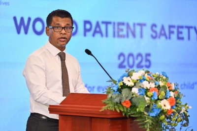 މި ސަރުކާރުގައި ސިއްހީ ދާއިރާއަށް ހާހަކަށް ވުރެ ގިނަ މުވައްޒަފުން ނަގައިފި: ނާޒިމް