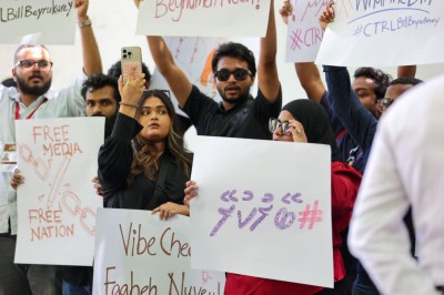 މީޑިއާ ބިލު: އާންމުންގެ ޚިޔާލަށް 10 ދުވަސް، މީޑިއާތަކާ މަޝްވަރާކުރަން ތިން ދުވަސް