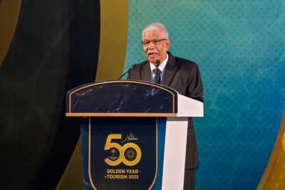 ފަތުރުވެރިކަމުގެ އެއް ބާނީ، އެމްޔޫ މަނިކު އަވަހާރަވެއްޖެ