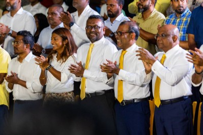 އެމްޑީޕީން ތަހައްމަލުކުރަނީ ދަތި ދުވަސްތަކެއް، ގިނަ މެންބަރުން ބޭނުންވަނީ އެކަތިގަނޑަކަށް ވާން: ނަޝީދު