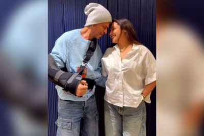 ޝާހު އާއި ރާނީ ނެޝަނަލް އެވޯޑު ލިބުމުން އުފަލުން އެކުގައި ނަށަނީ