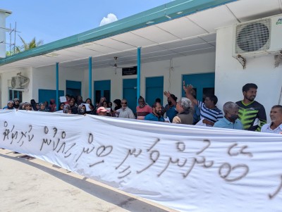 ކަނޑުމަތީގައި މުޒާހަރާތަކެއް ކުރަން، ދޮންފަނު ފަރުގައި ޑައިވް ކުރުން ކައުންސިލުން މަނާކޮށްފި