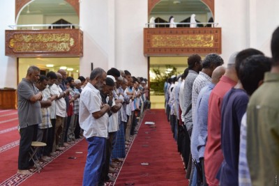 މާދަމާރޭ ހުރިހާ ރަށެއްގައި ކޭތަ ނަމާދު ކުރަނީ