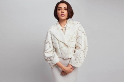 ކާޖަލް އެކްސިޑެންޓެއްގައި މަރުވިކަމަށް ބުނެ ފެތުރި ޚަބަރަކީ ދޮގު ޚަބަރެއް ކަމަށް ބަތަލާ ބުނެފި