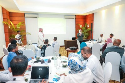 ޕީސް ޖާނަލިސްޓް ޕްރޮގްރާމް ފަށައިފި