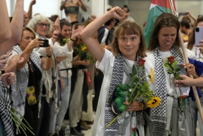 ފްލޮޓިލާގެ 171 އެކްޓިވިސްޓުން ގްރީސްއާއި ސްލޮވާކިއާއަށް ޑީޕޯޓުކޮށްފި