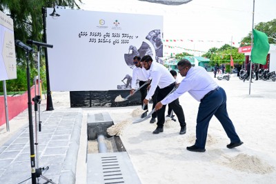 އަހަރު ނިމެން 3 މަސް: މަޝްރޫއުތަކަށް ޖެހި ބަޖެޓުގެ 72 އިންސައްތަ އަތްނުލާ