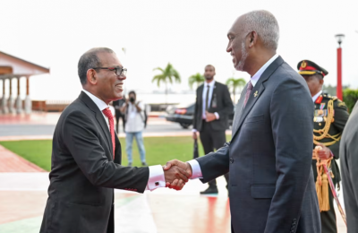 ރާއްޖެއަށް އިތުރަށް ފައިސާ ދޭން އިންވެސްޓަރުން ބޭނުންވާކަމާމެދު ޝައްކު، 500 މިލިއަން ނުދެއްކިދާނެ ކަމުގެ ބިރު އެބައޮތް: ނަޝީދު