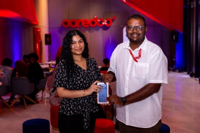 އުރީދޫން ޕްރީއޯޑާ ކުރި ކަސްޓަމަރުންނަށް އައިފޯން 17 ހަވާލުކުރަން ފަށައިފި