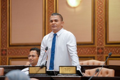 ރިޓަޔާކުރުމުން ލިބޭ 5000 ރުފިޔާ މާ ކުޑަ، 50،000 ރުފިޔާ ދޭންޖެހޭ: ޝާހިދު