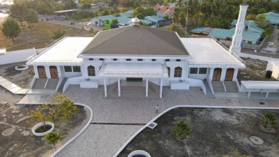 8 އަހަރު ކުރިން އިމާރާތްކުރި ވިލުފުށީ ބޮޑު މިސްކިތަކީ އިސްލާމީ މަރުކަޒެއް ކަމަށް ރައީސް ކަނޑައަޅުއްވަައިފި