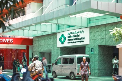 ކެންސަރަށް ފަރުވާ ހޯދާ މަންމަގެ ބޭސް ނުލިބި، ކަންބޮޑުވުން