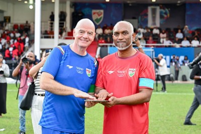 ދިވެހި ފުޓުބޯޅައިގެ އަލިމަސްޔޫބީލް ލޯގޯ އިފްތިތާހުކޮށްފި