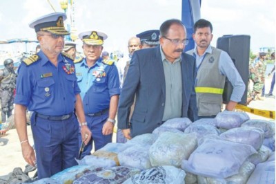 ރާއްޖޭގެ ކަނޑުގެ ސަރަހައްދުން ބަރުކޮށް، ލަންކާއަށް ގެންދިޔަ ބިލިއަނަކަށް އަގުއަރާ މަސްތުވާތަކެތި އަތުލައިފި