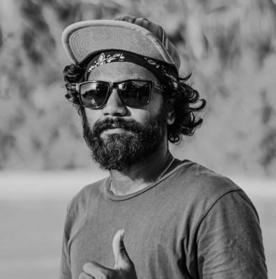 ބަނދަރު ސަރަހައްދުން ކޮޅުވެއްޓި ބަންޑުން ޖެހުން: ހާލު ދެރަވި ދިވެހި ޒުވާނާ މަރުވެއްޖެ