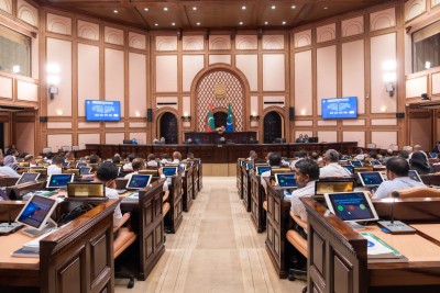 މަޖިލީހުގެ މި ދައުރުގައި އަބުރުގެ ގާނޫނެއް ހަދަން މަސައްކަތްކުރަނީ